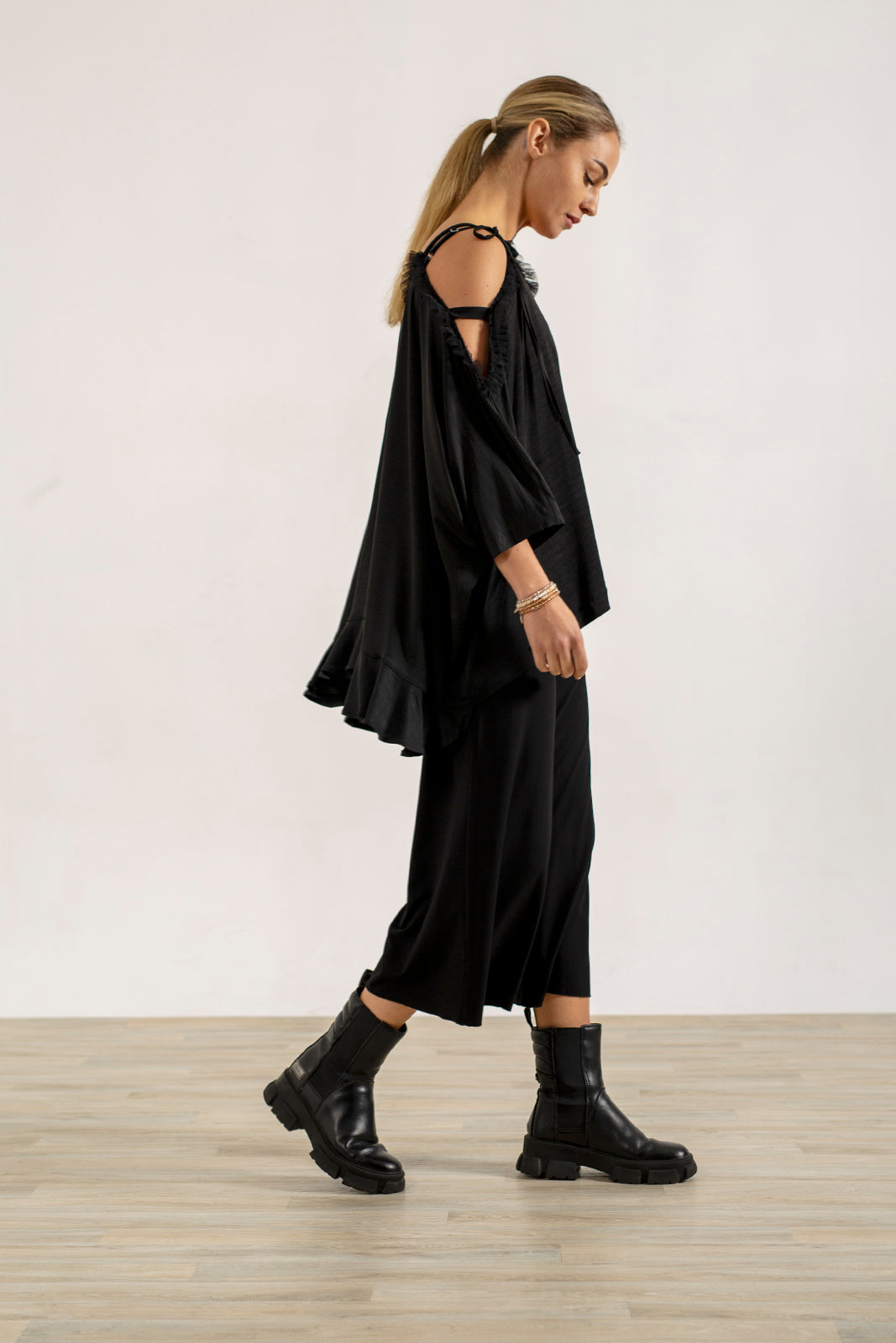 Black Ellen Crop Palazzos (narrow)