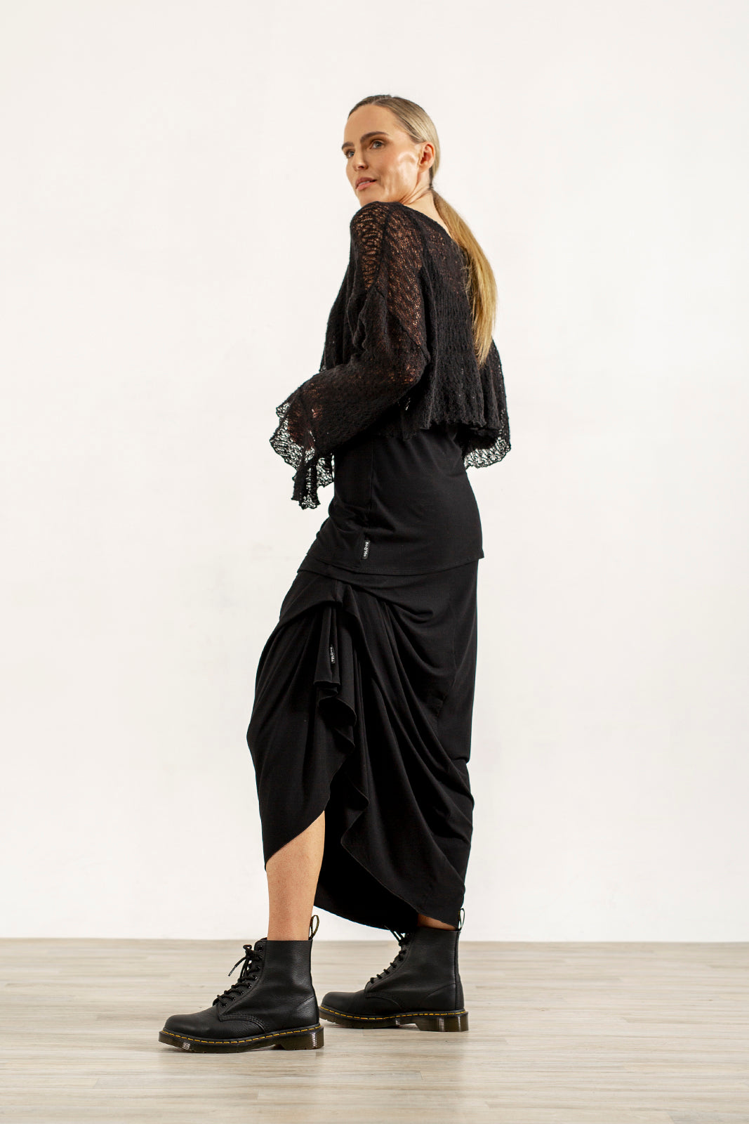 Harper Asymetrical Skirt (black)