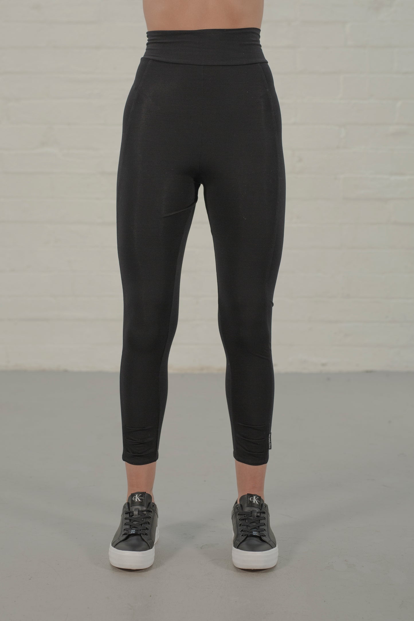 Lola Tuck Hem Leggings Black/ Navy