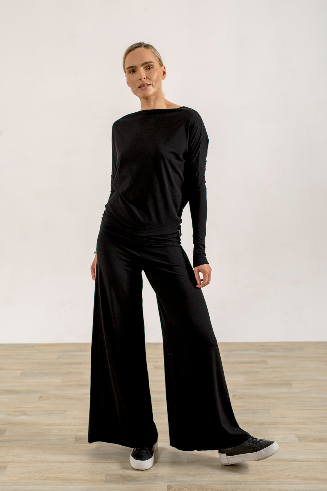Abbe Asymetrical top (black)