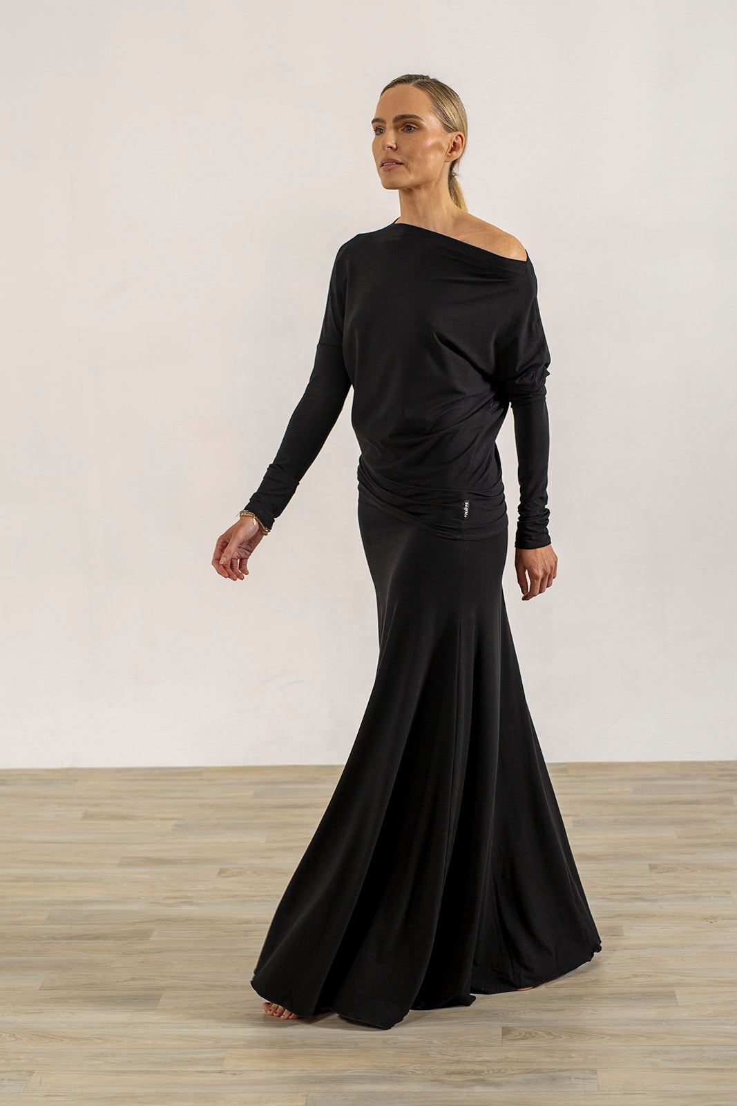 Abbe Asymetrical top (black)
