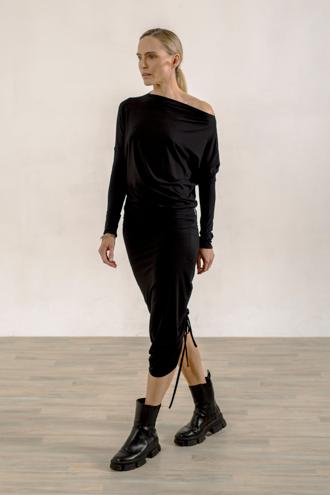 Shannon Drawstring Skirt (black)