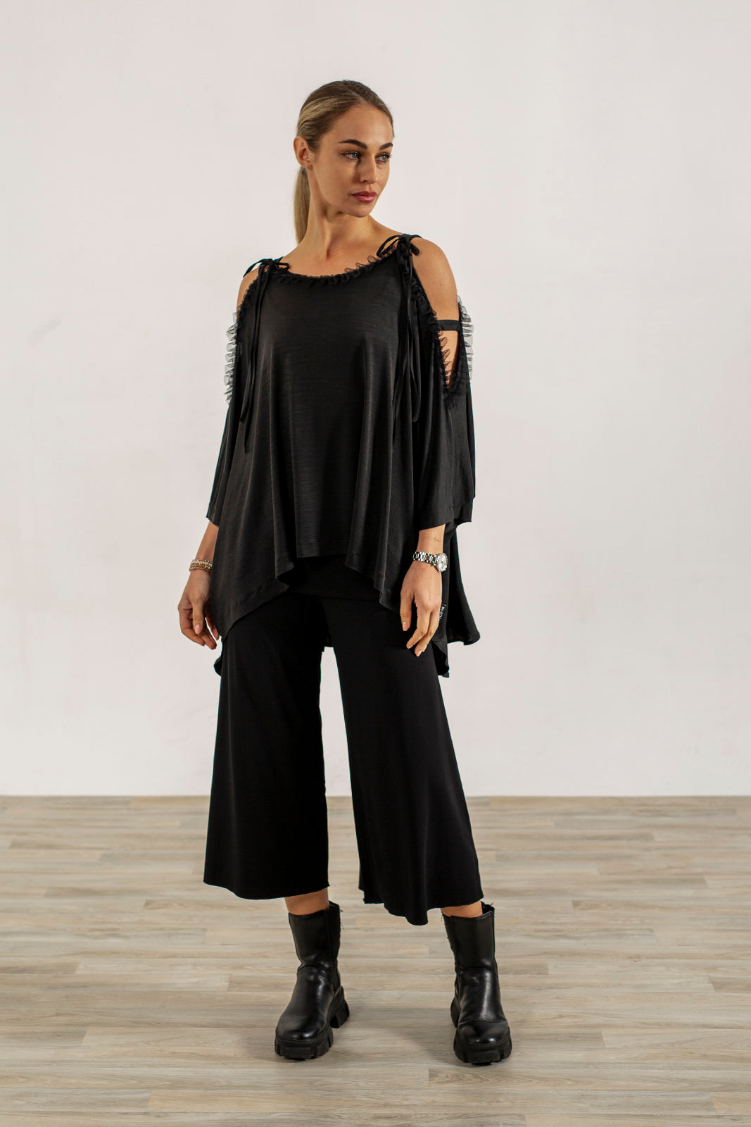 Black Ellen Crop Palazzos (narrow)