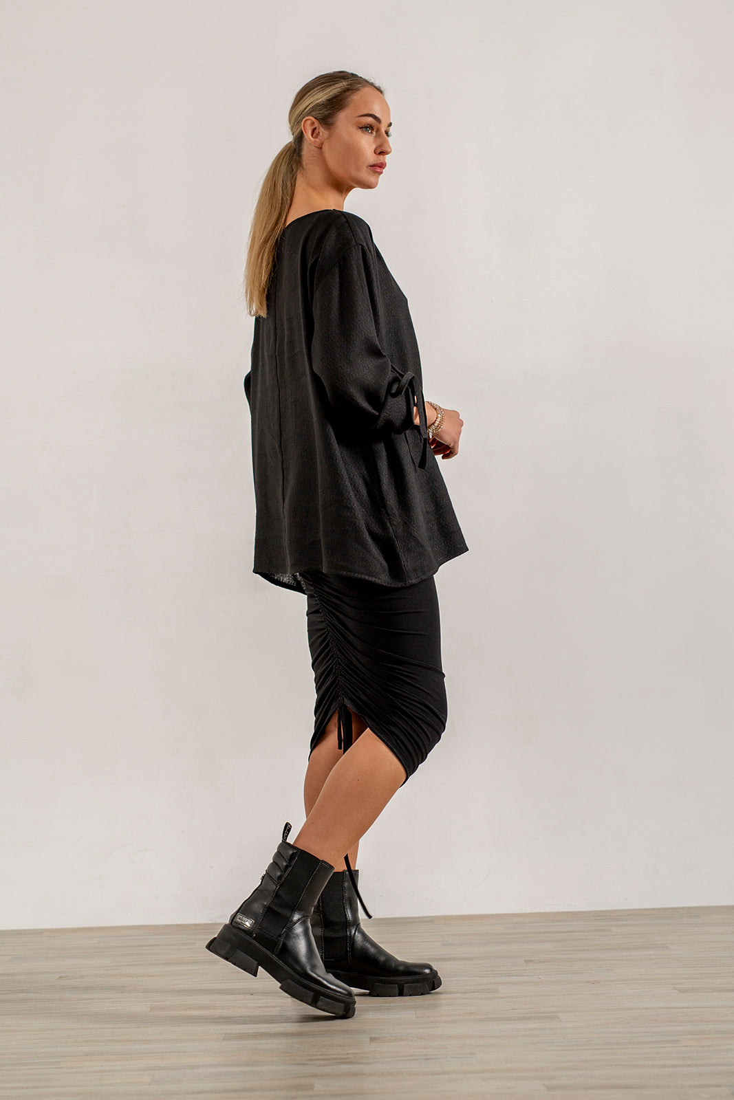 Shannon Drawstring Skirt (black)