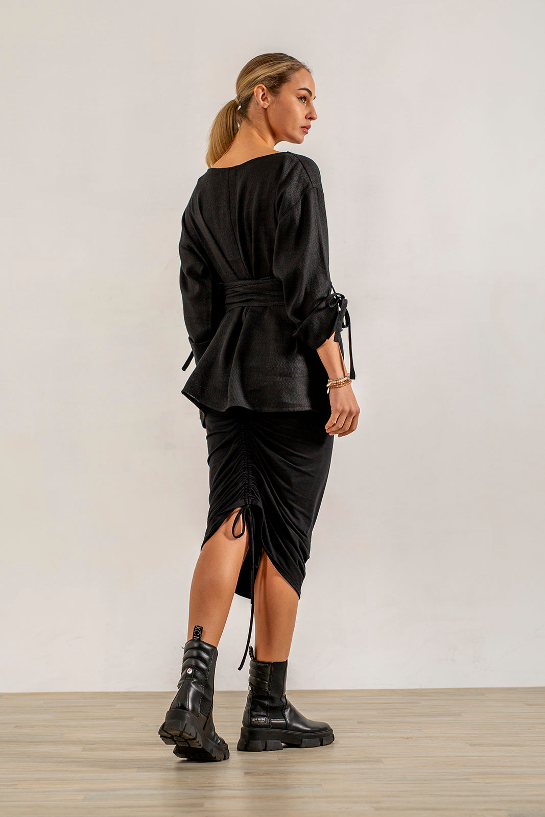 Shannon Drawstring Skirt (black)