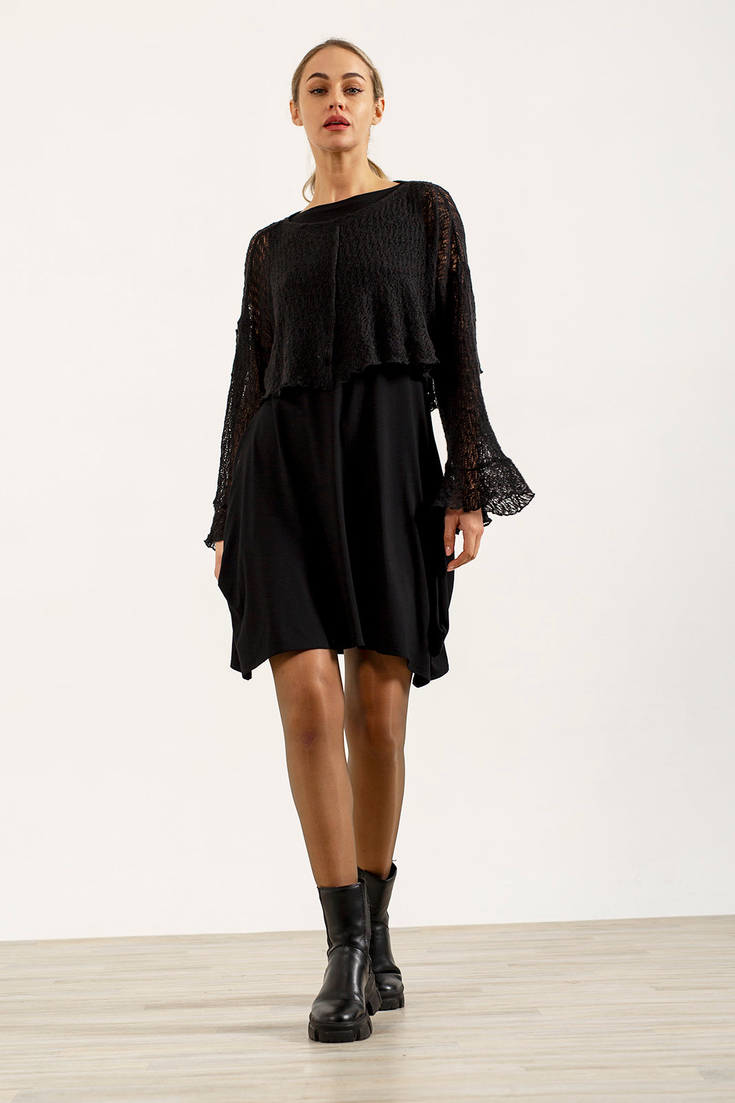 Alina crop jumper ( black)