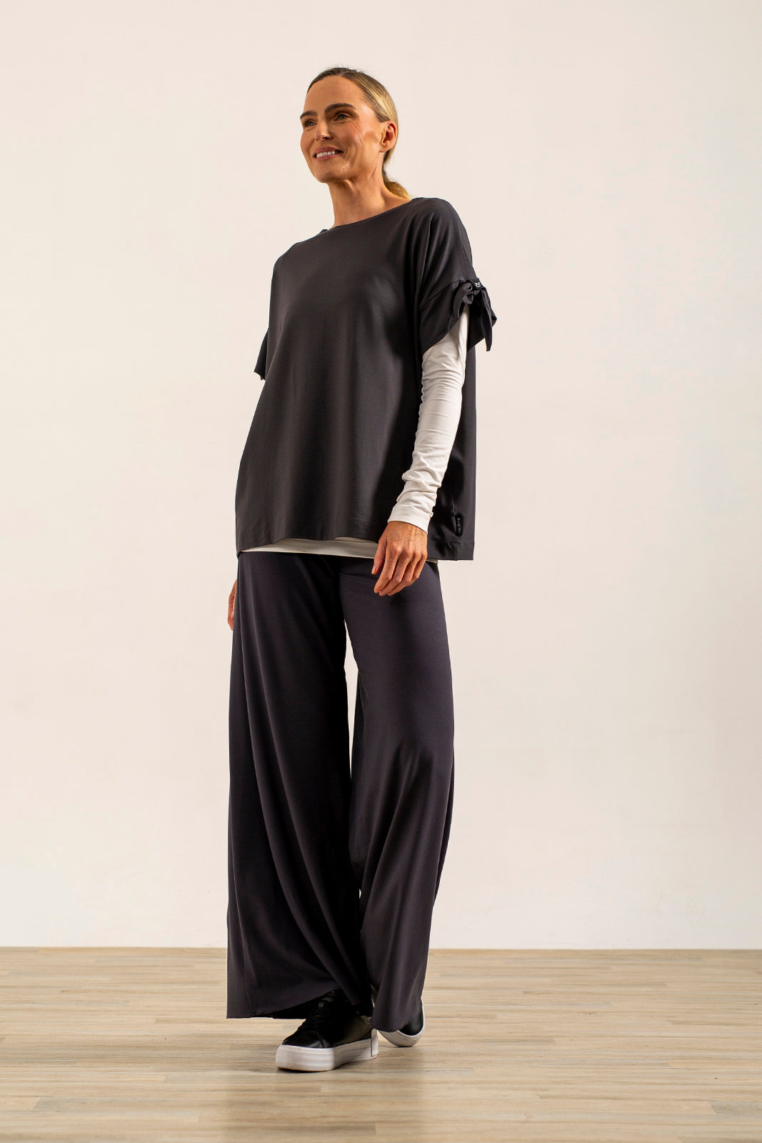 Kanchan Oversize Tee (Lead)