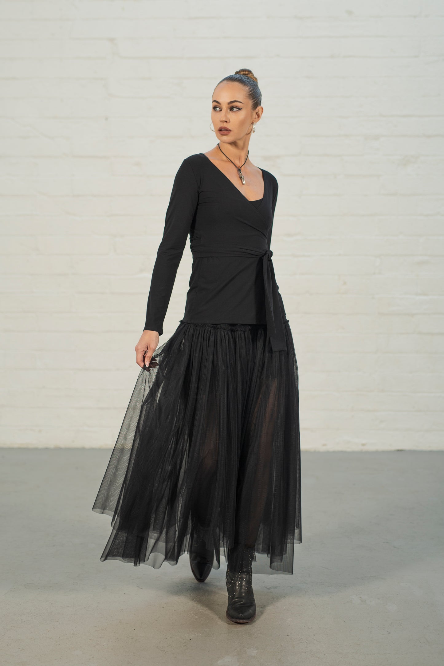 Rowan Double-Layer Tulle Skirt (Black & Navy)